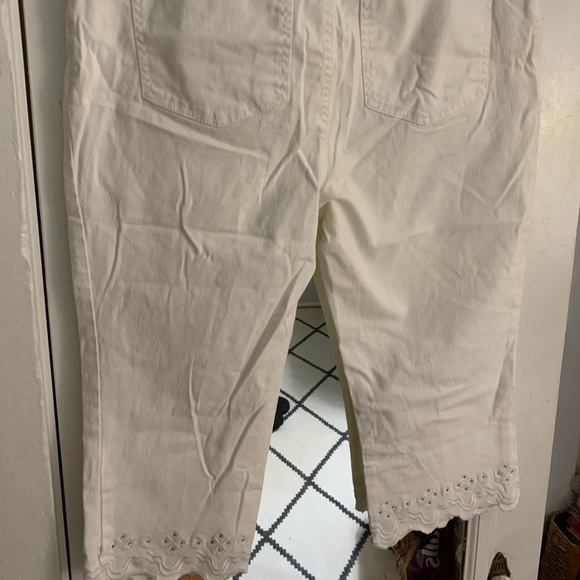 Pants - Picture 2 of 4